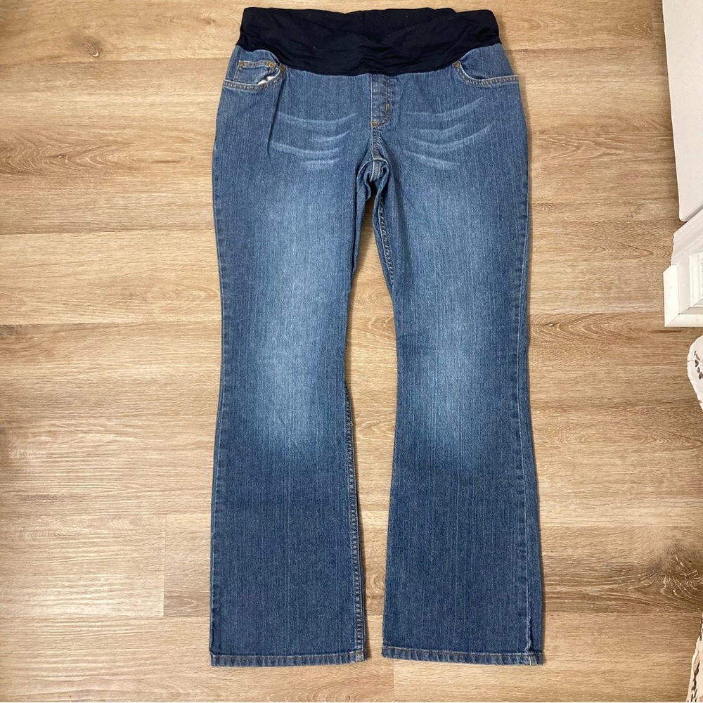 Liz Lange maternity Target womens size 8 stretchy flare jeans